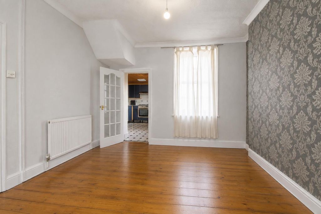 Property photo 3 of 8 Dining Room.Png