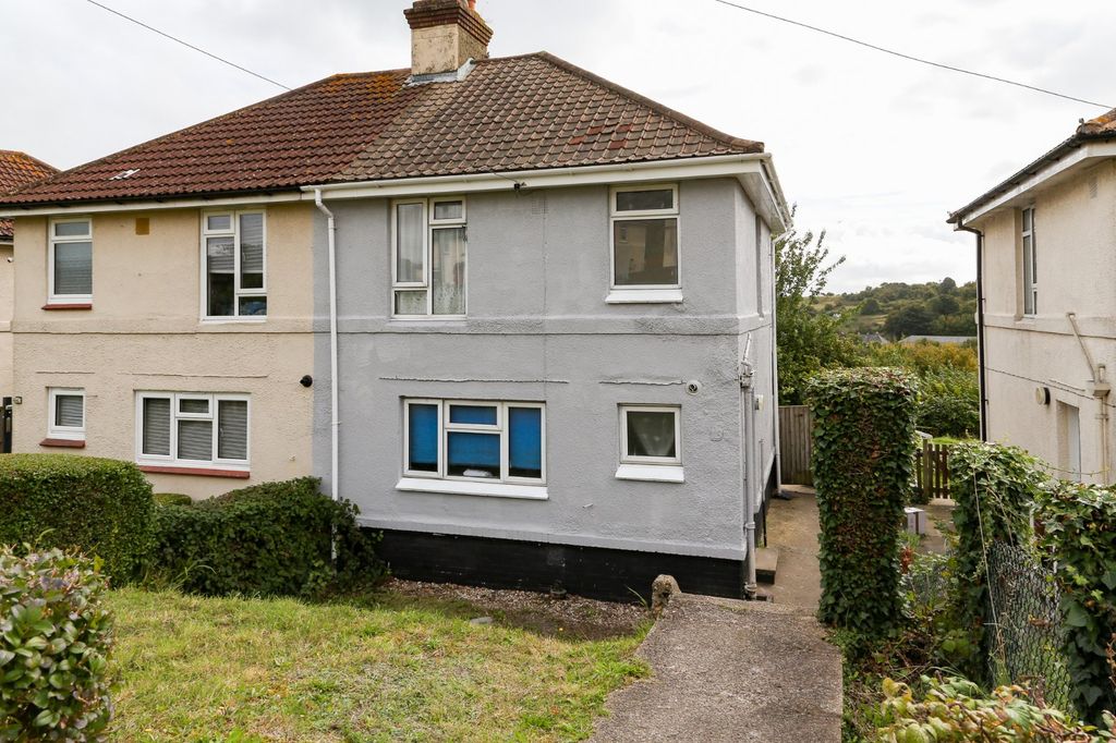 Property photo 1 of 14 Bunkers Hill Road