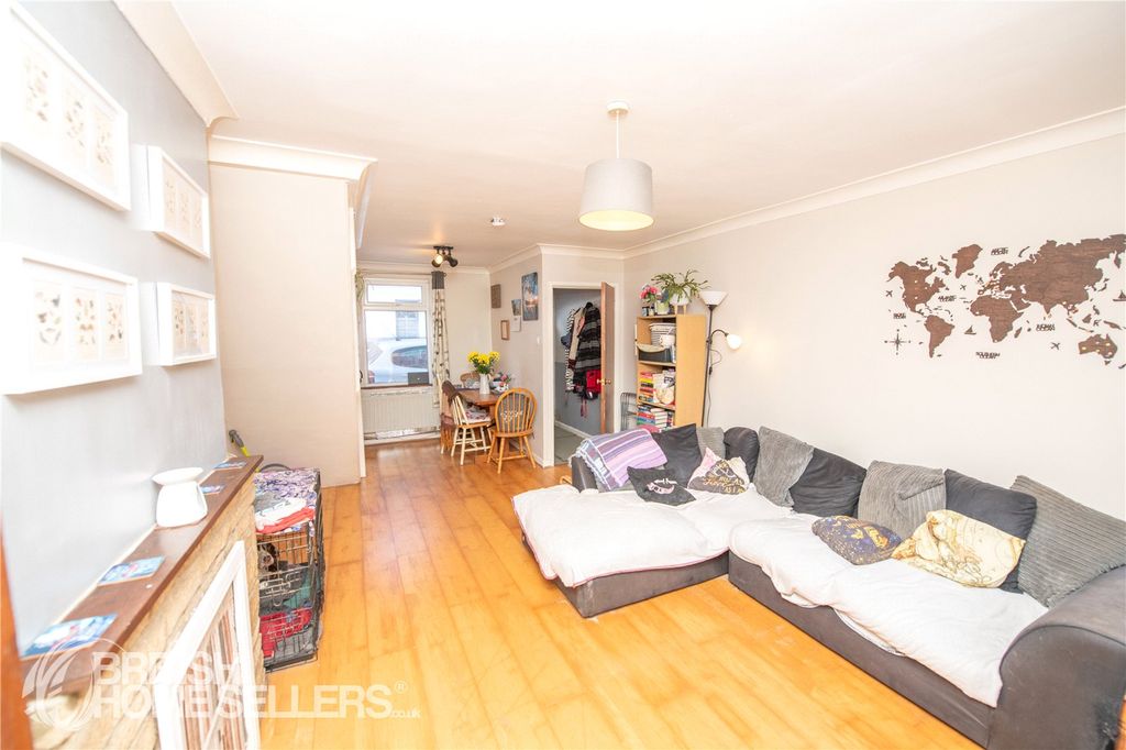 Property photo 3 of 9 Picture No. 10