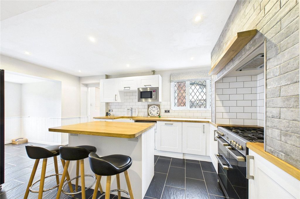 Property photo 2 of 17 Picture No. 03