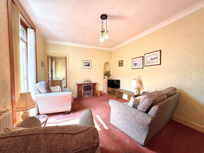 Property photo 3 of 16 Photo 7