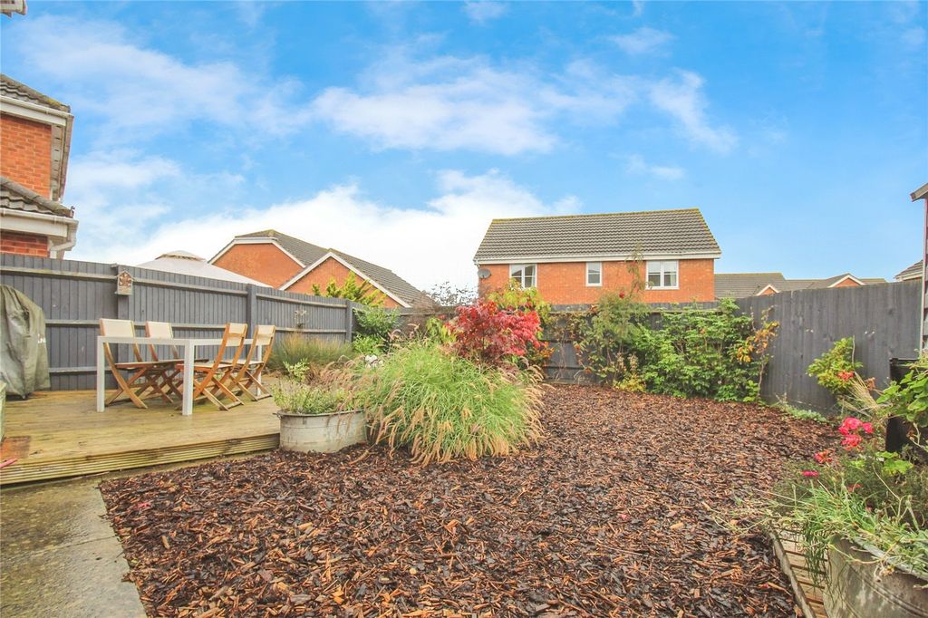 Property photo 2 of 21 Picture No. 02