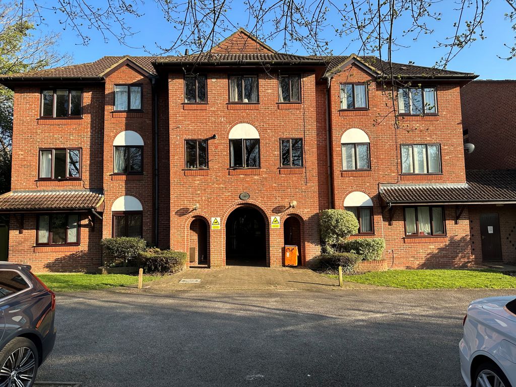 Property photo 1 of 7 Front 1