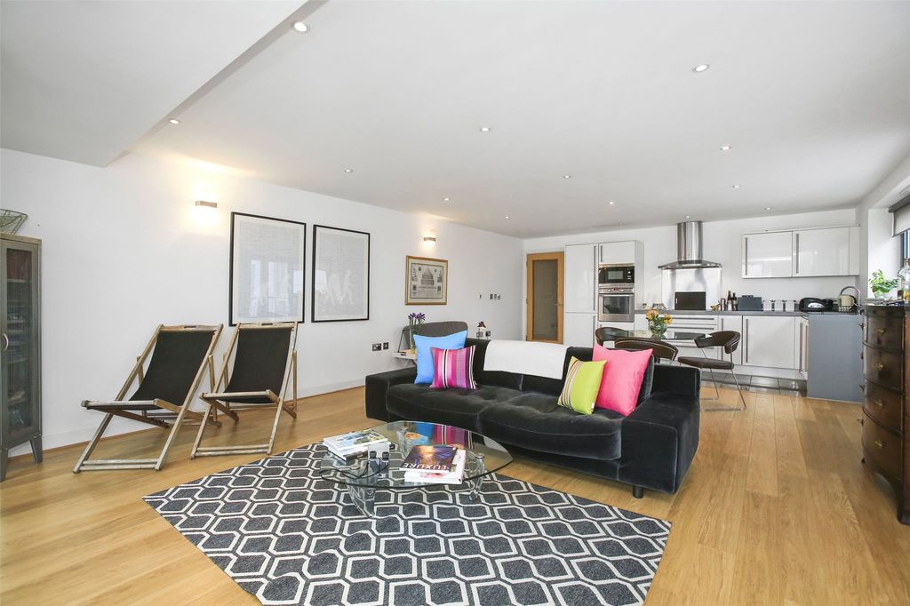 Property photo 3 of 10 Picture No. 39
