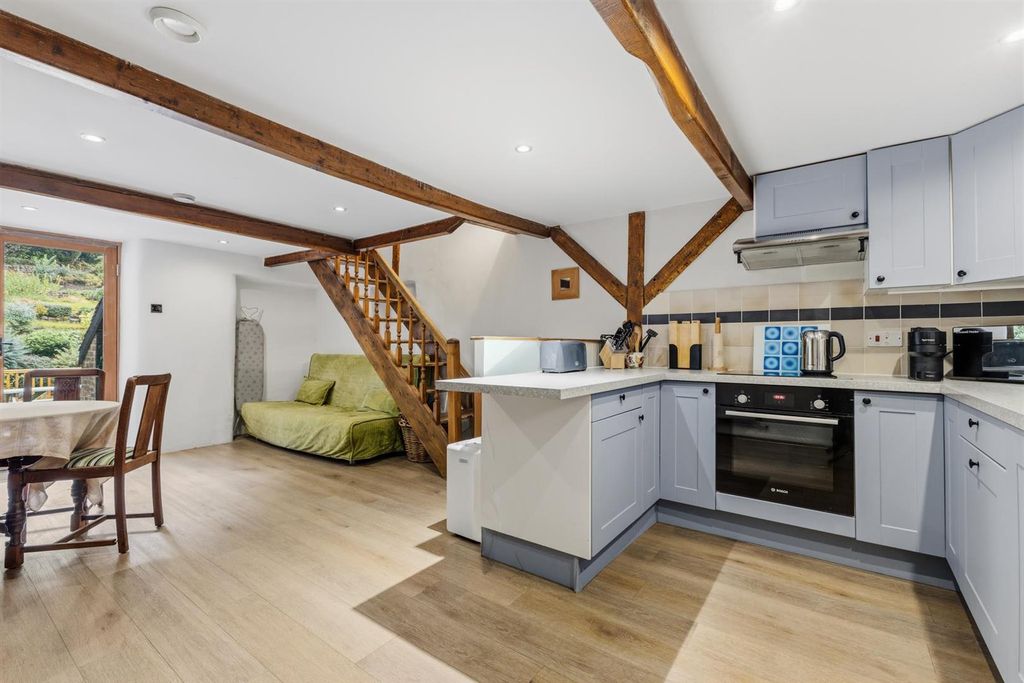 Property photo 2 of 29 Dining Kitchen