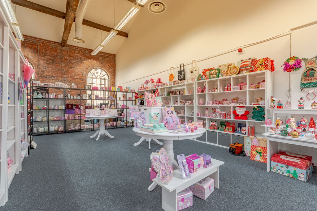 Property photo 2 of 6