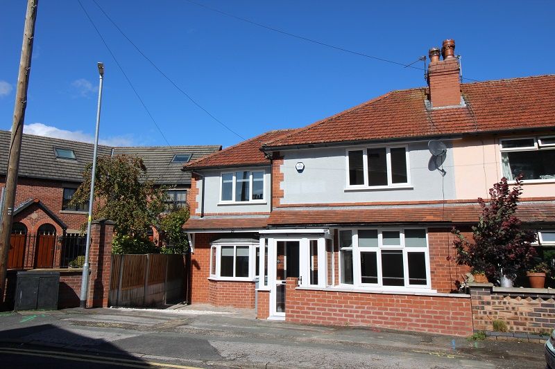 Property photo 1 of 19 3 Bedroom Semi Detached
