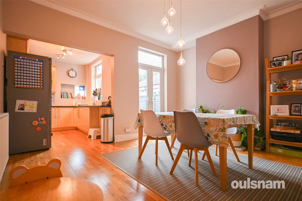 Property photo 3 of 29 Picture No. 12