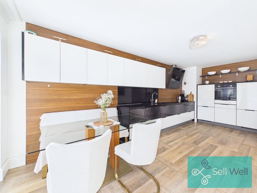 Property photo 3 of 20 Kitchen/Diner