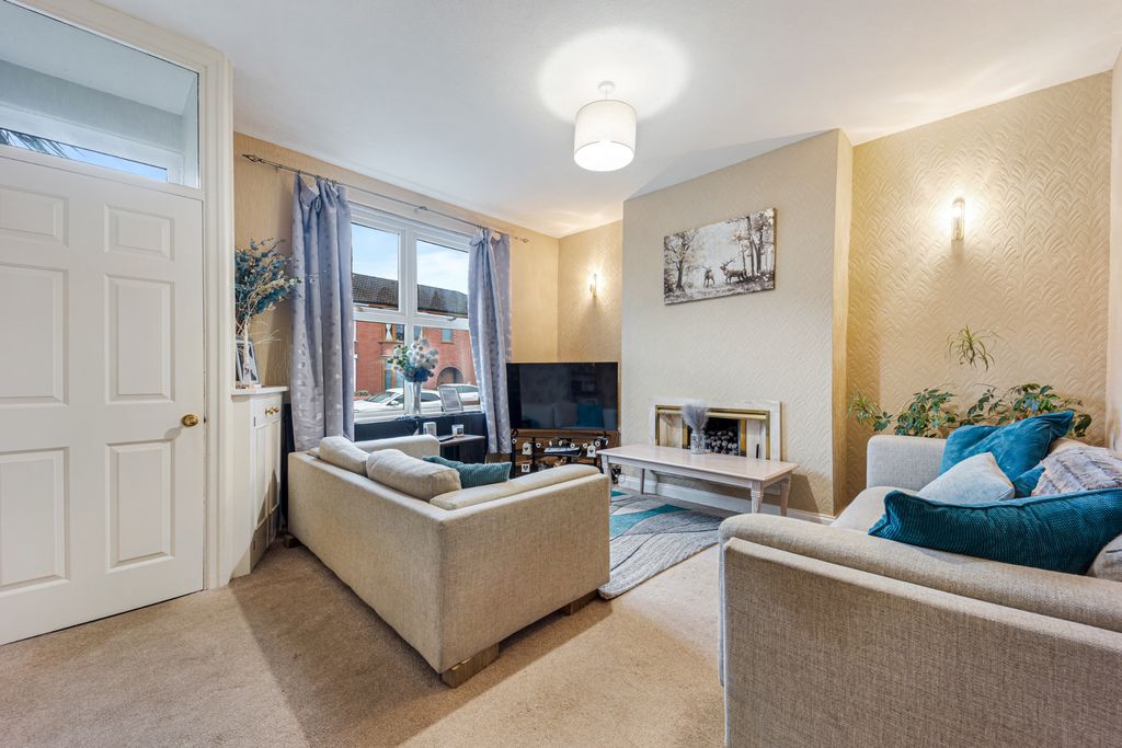 Property photo 2 of 18 Photograph 10