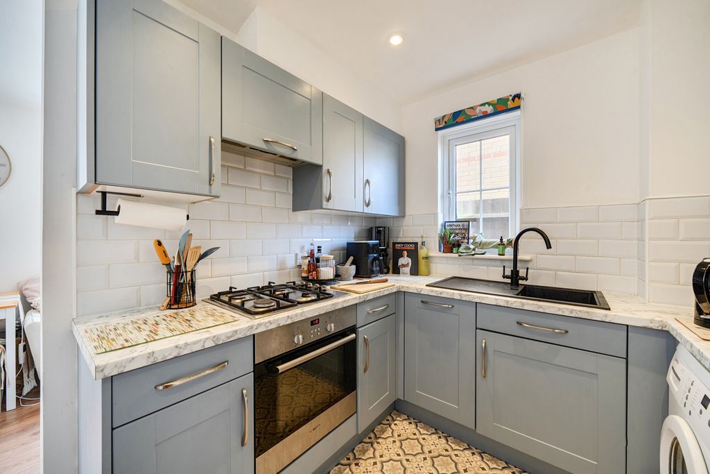 Property photo 2 of 15 1433390-7-69ce6c4...