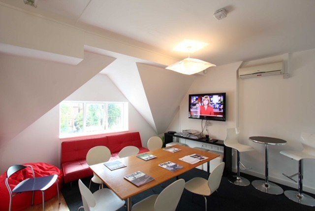 Property photo 2 of 4