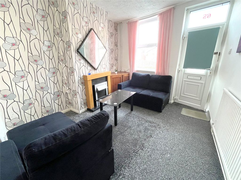 Property photo 2 of 8 Picture No. 07