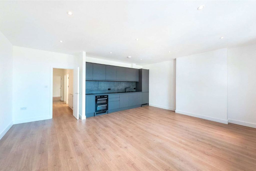 Property photo 1 of 8 Picture No. 07