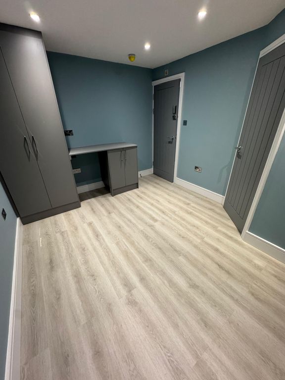 Property photo 2 of 3