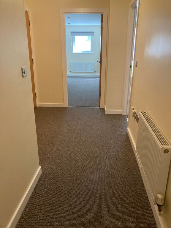 Property photo 2 of 9 Inner Hallway