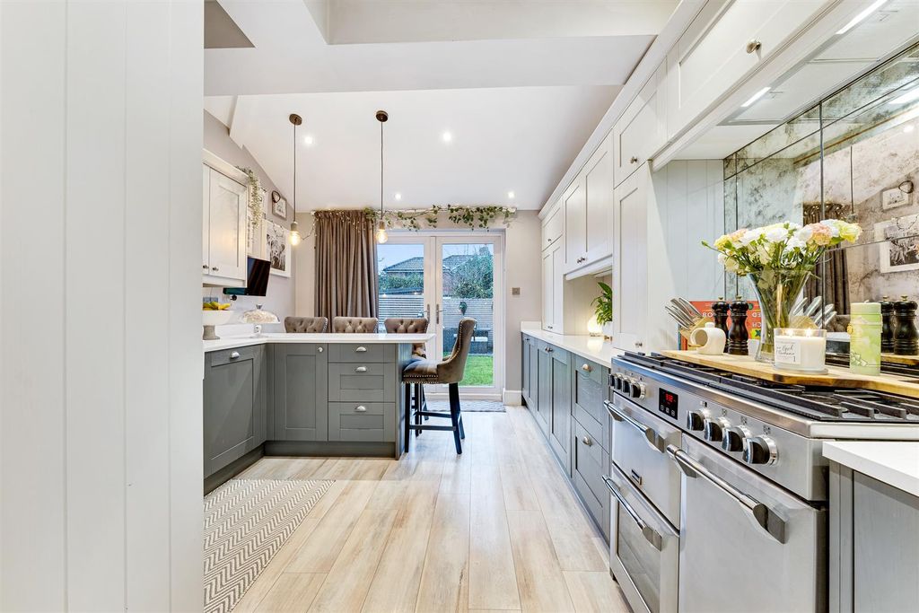 Property photo 3 of 41 Image 3