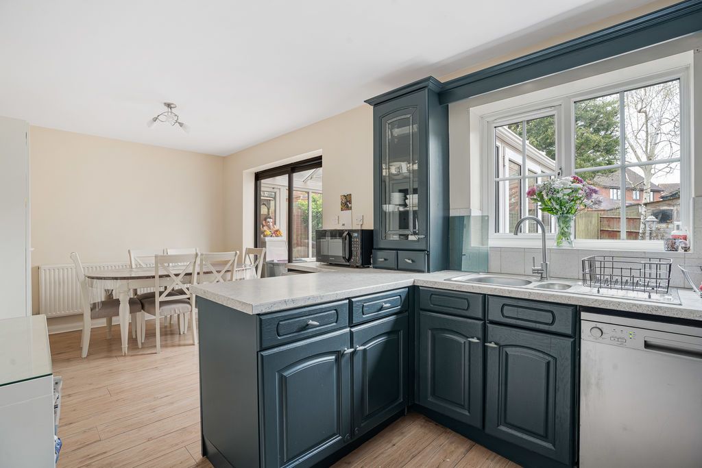 Property photo 2 of 17 Photo 7