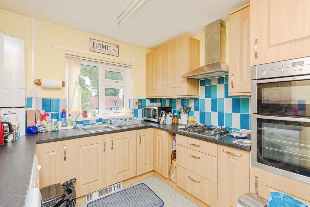 Property photo 3 of 8