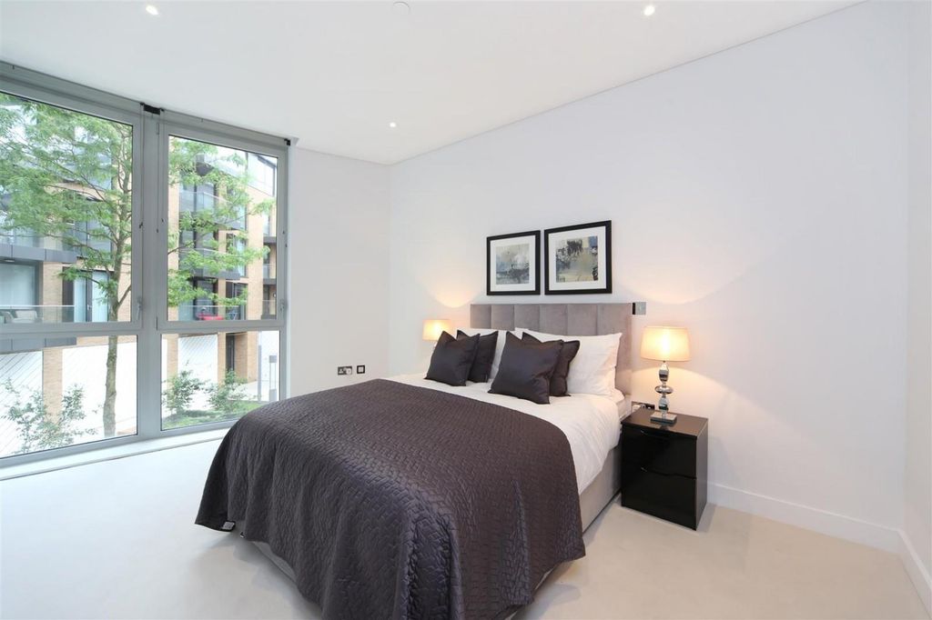 Property photo 3 of 13 Image