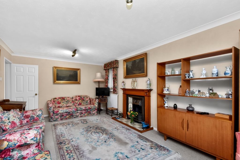 Property photo 2 of 30