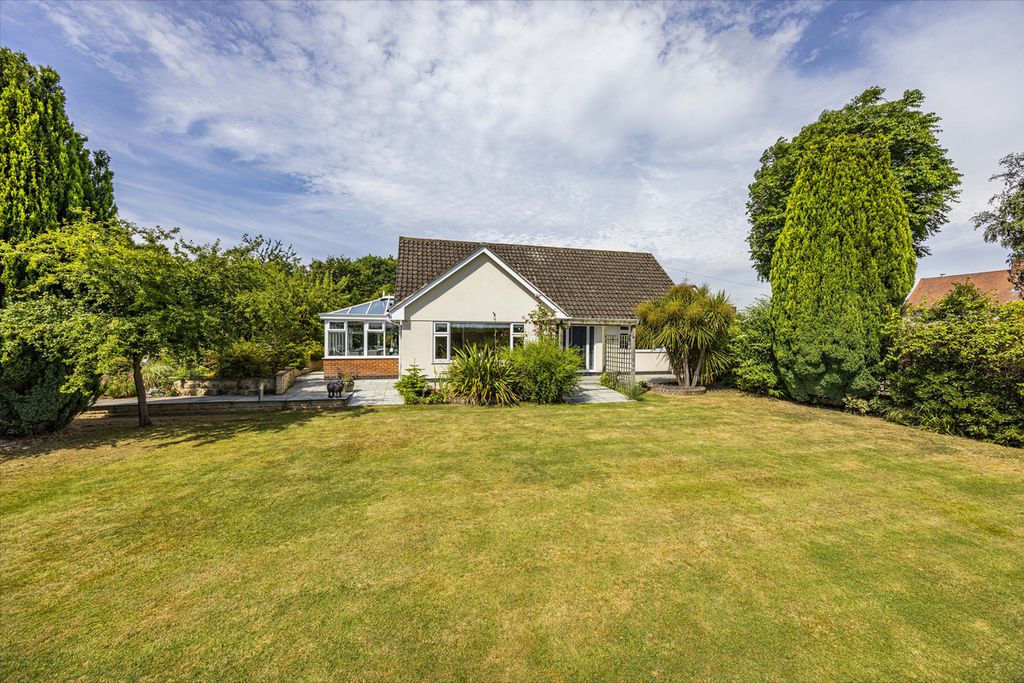 Property photo 1 of 37