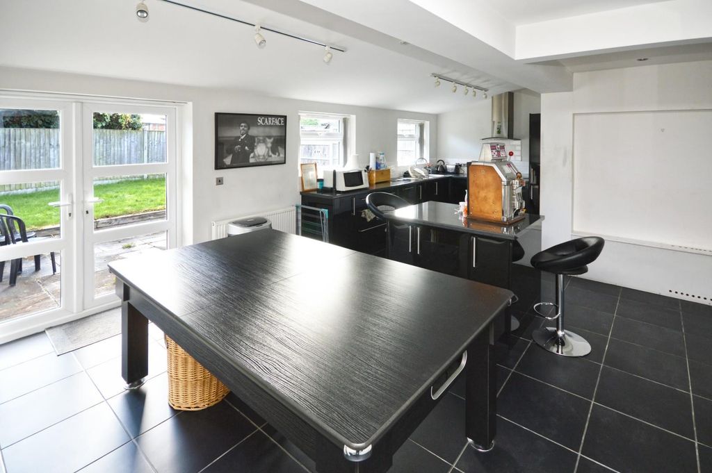 Property photo 2 of 17 Open Plan Kitchen/Dining Room