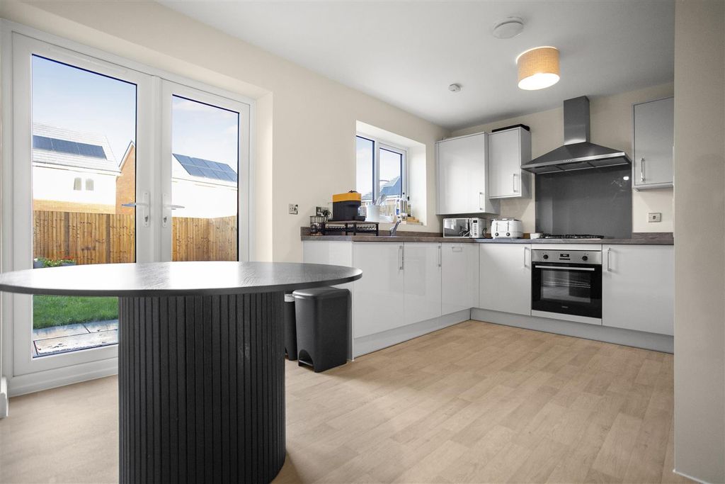 Property photo 2 of 14 Img_0146.Jpg