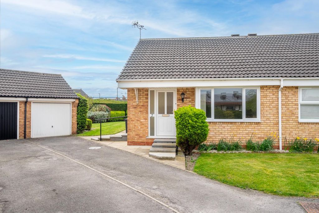 Property photo 1 of 15 Exterior