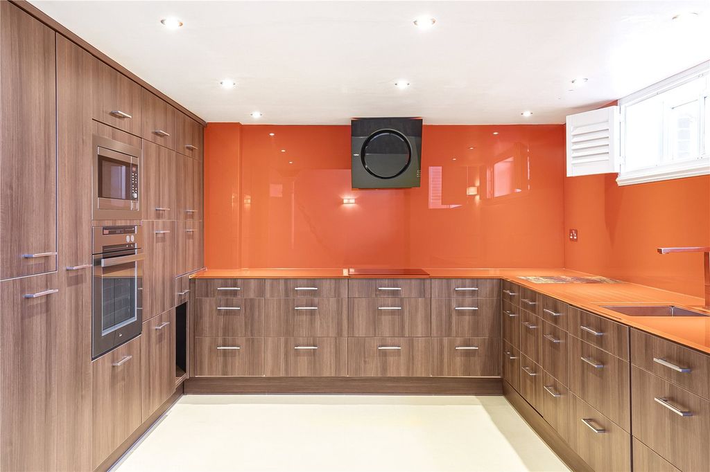 Property photo 3 of 18 Picture No. 28