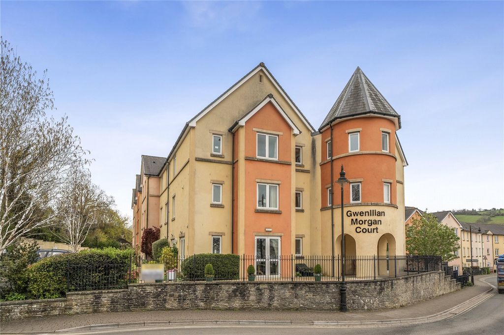 Property photo 1 of 17 Picture No. 01