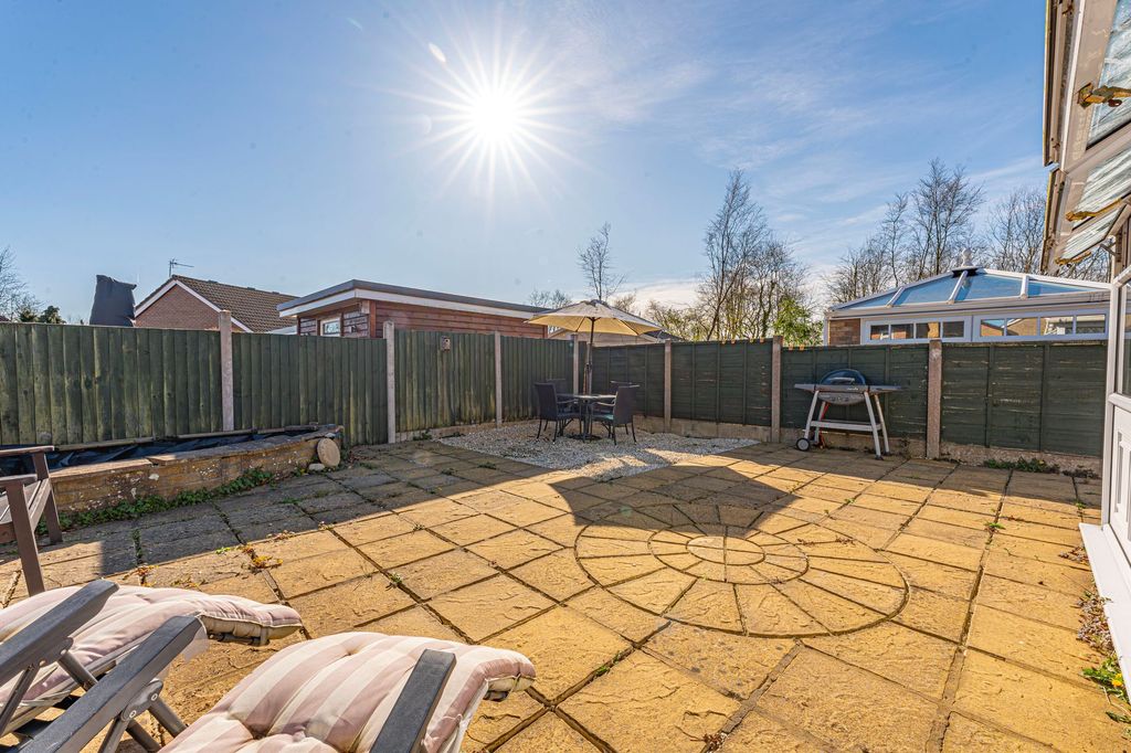 Property photo 2 of 24