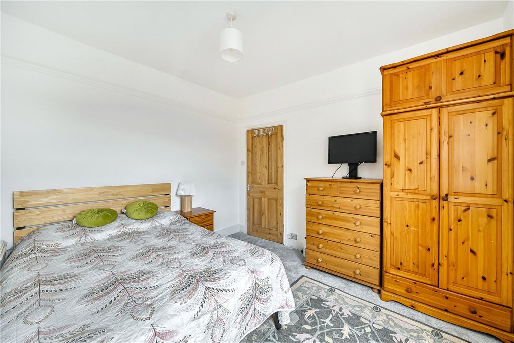 Property photo 2 of 17 Picture No. 03