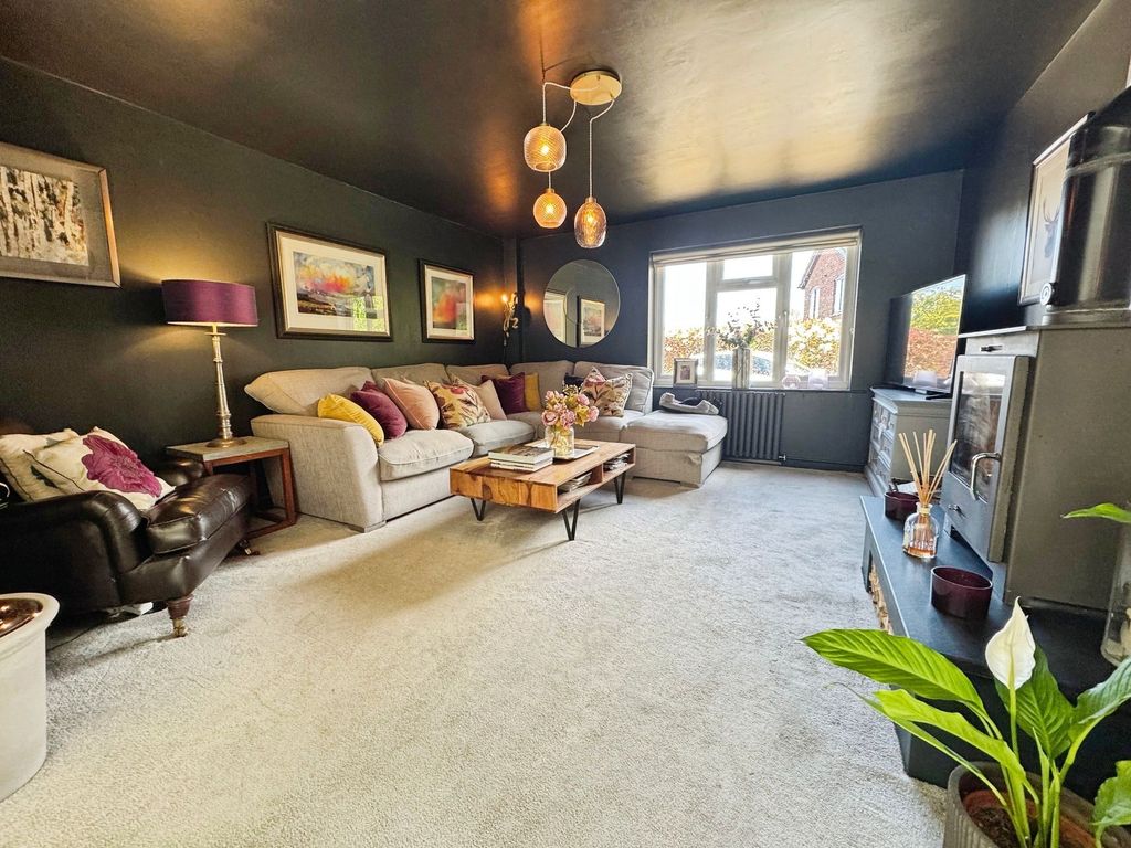 Additional image 8 of 4 bed detached house for salePriorsfield, Marlborough SN8