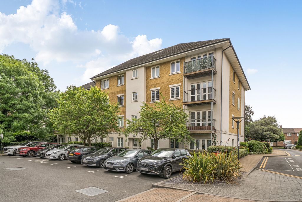 Property photo 1 of 12 1480833-14-6A33c6...
