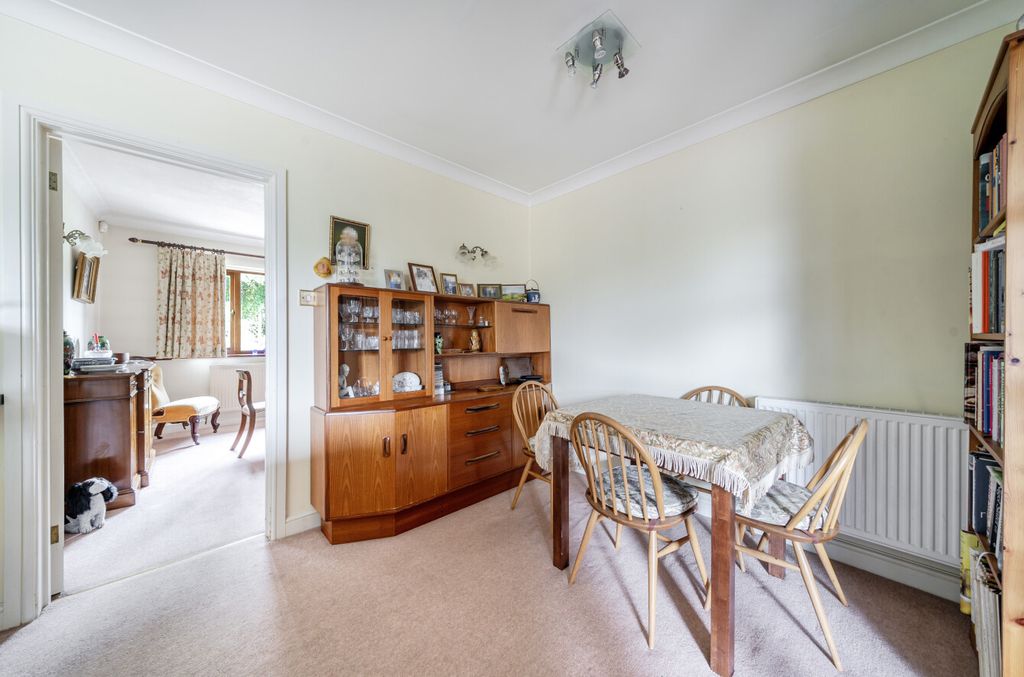 Property photo 3 of 22 Breakfast Room