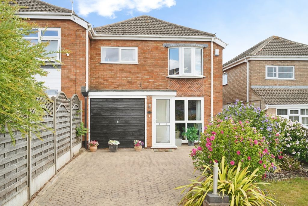 Property photo 1 of 19 Pbox-Img.Jpg