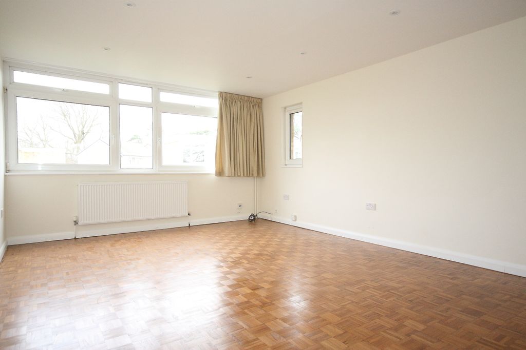 Property photo 2 of 8 Reception Room