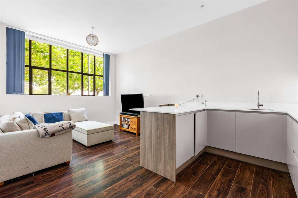 Property photo 3 of 13 Internal-6.Jpg