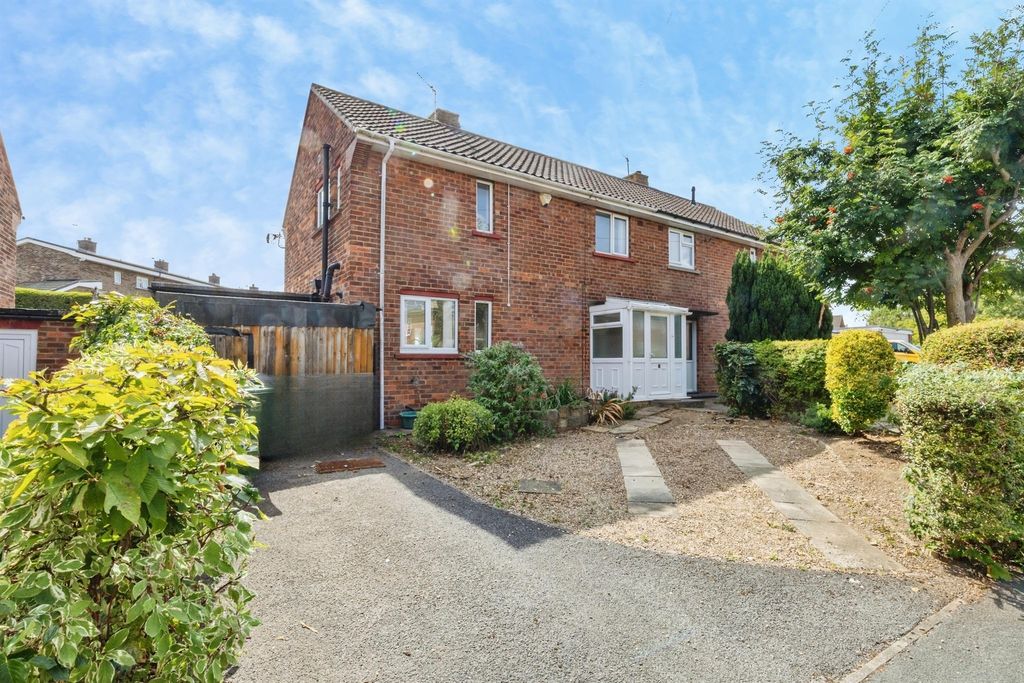 Property photo 1 of 21
