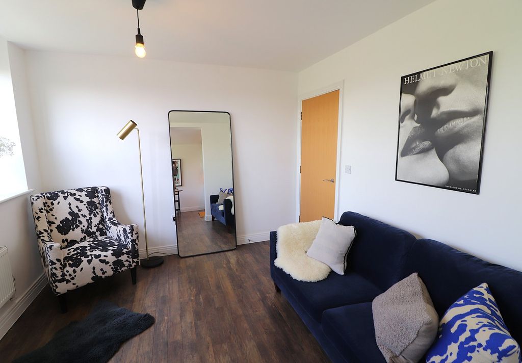 Property photo 3 of 13 Picture No. 31