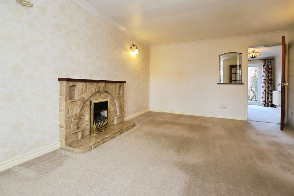 Property photo 3 of 19 Pbox-Img.Jpg