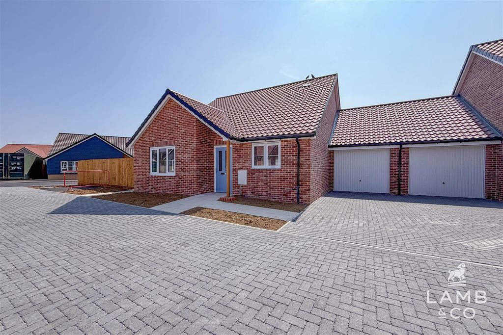 Property photo 1 of 15 Plot 5.Jpg