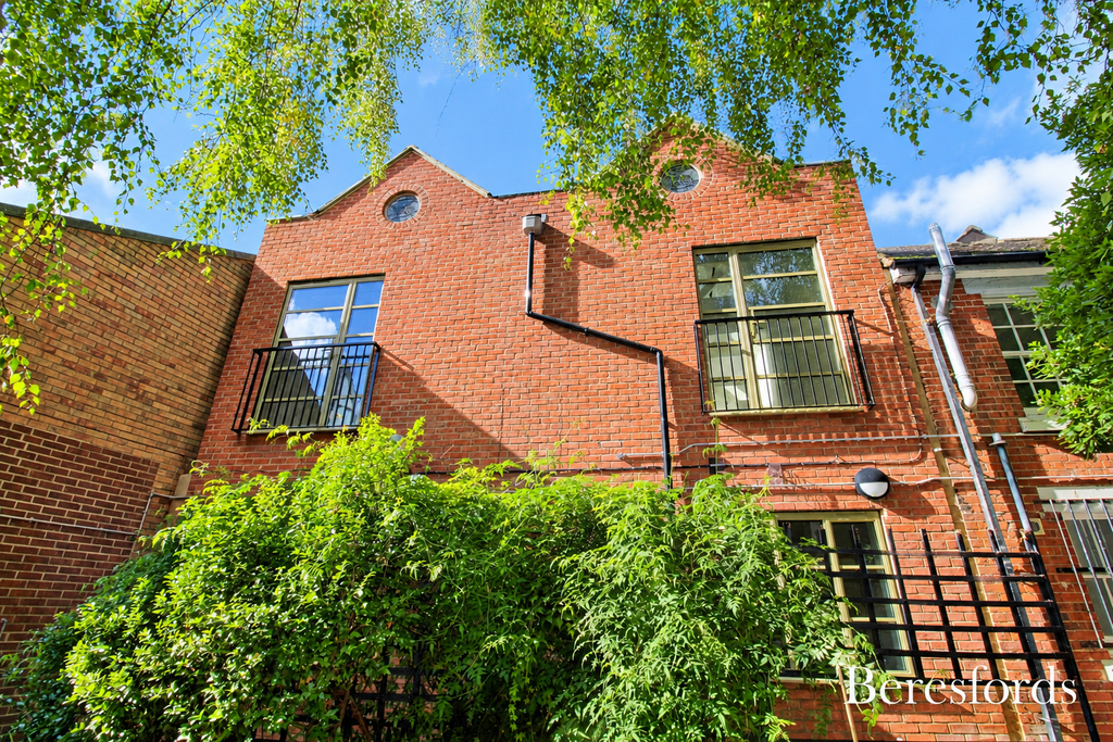 Property photo 1 of 7 Exterior