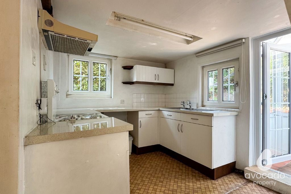 Property photo 3 of 17 5062036