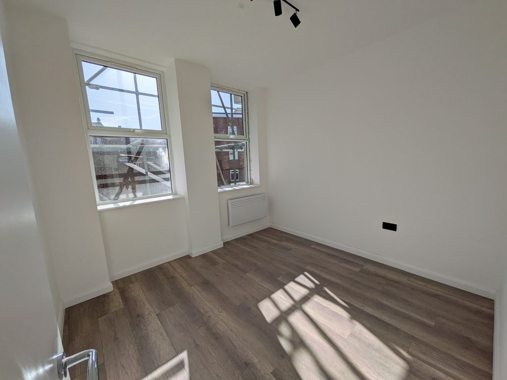 Property photo 3 of 7 Image