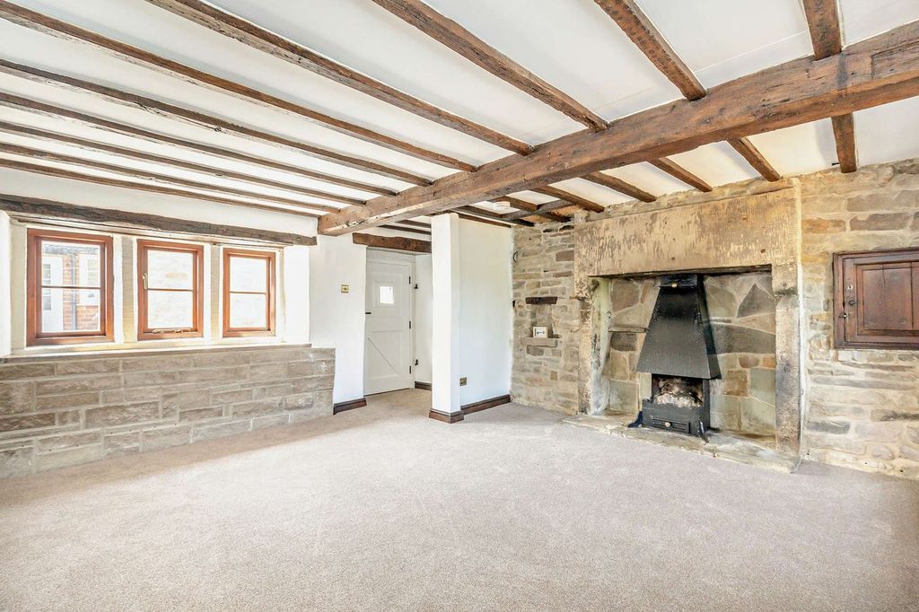 Property photo 2 of 22
