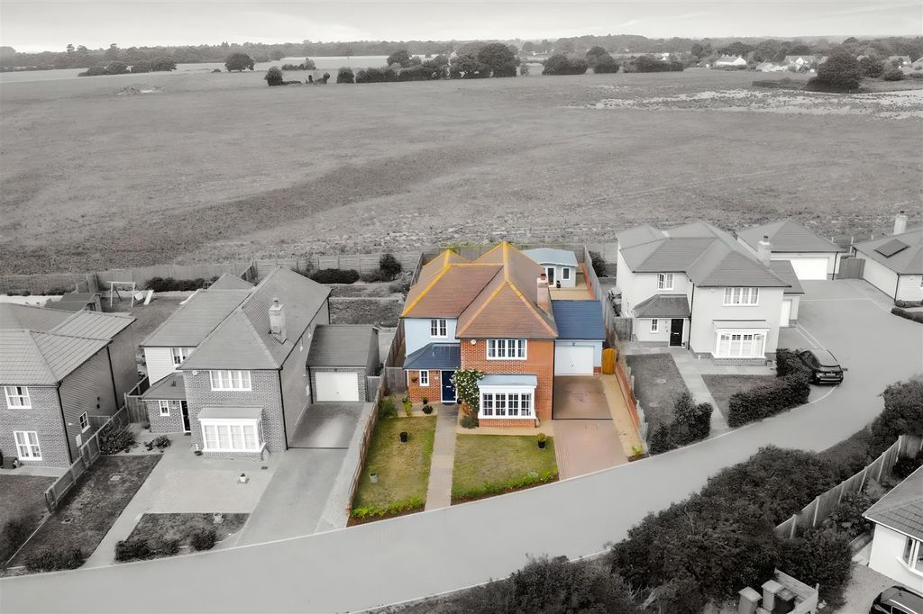 Property photo 1 of 19 Aerial