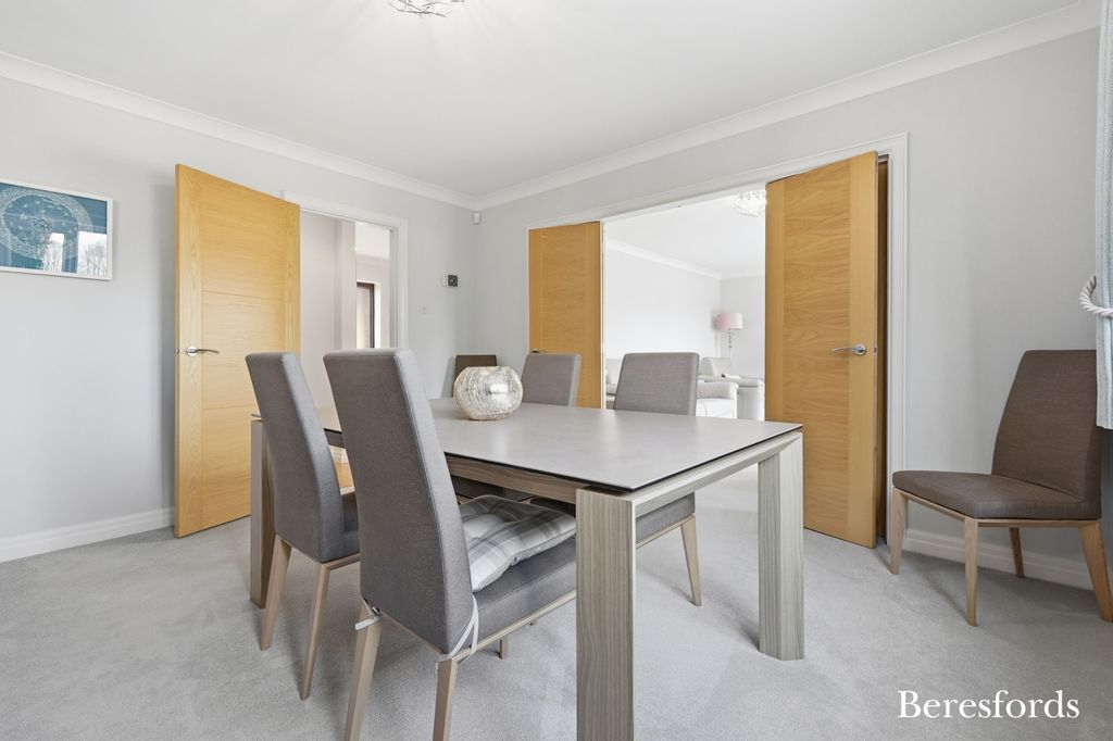 Additional image 12 of 5 bed detached house for saleThe Mount, Billericay CM11