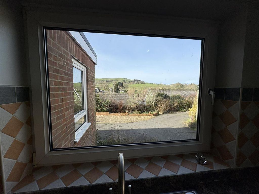 Additional image 4 of 3 bed property to rentSt. Johns Road, Wroxall, Ventnor PO38